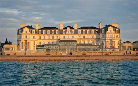 Hotel Saint Malo ★ Le Grand Hotel des Thermes (Brittany)